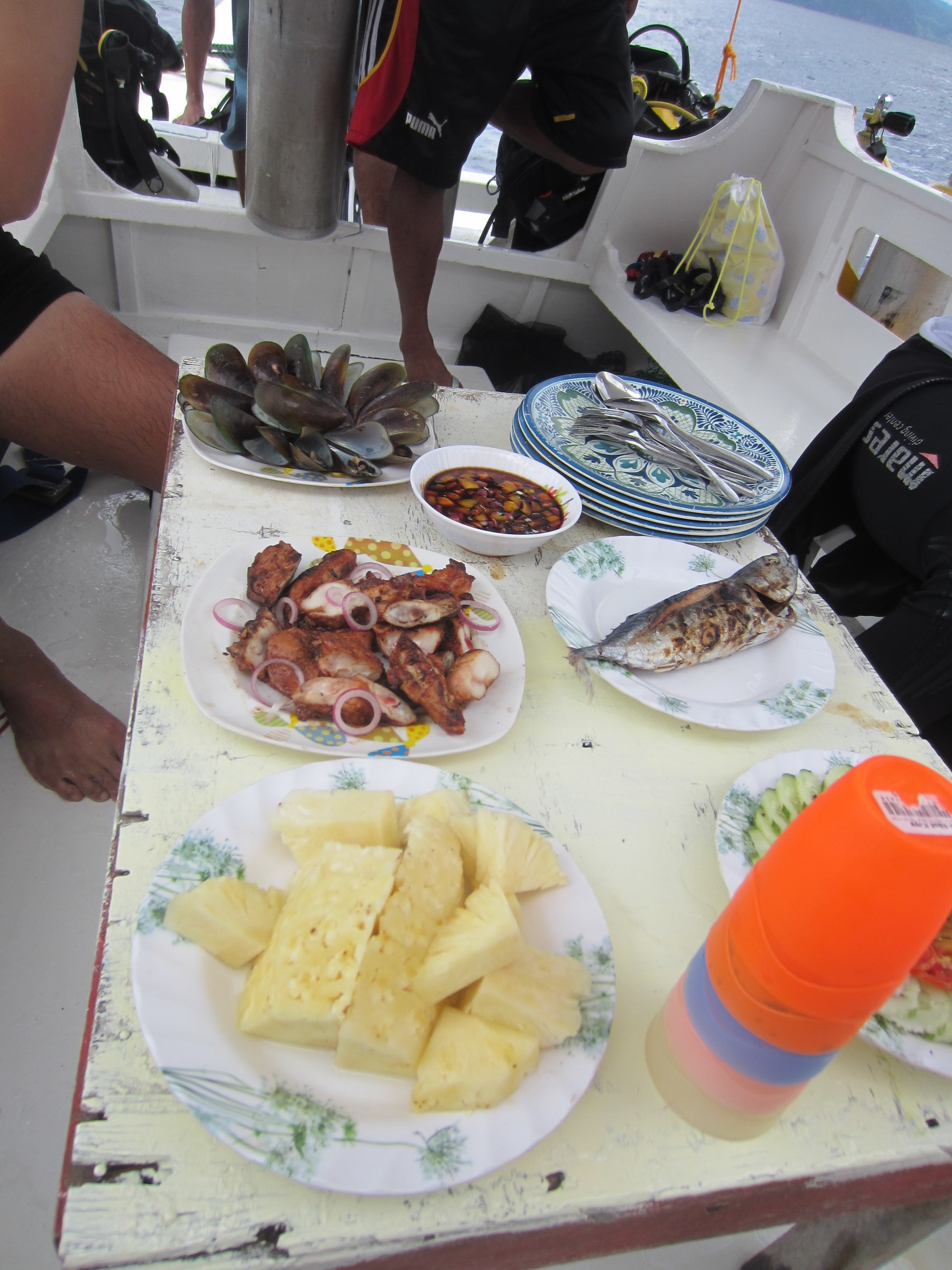 Tasty and light meal to keep the buoyancy the same.