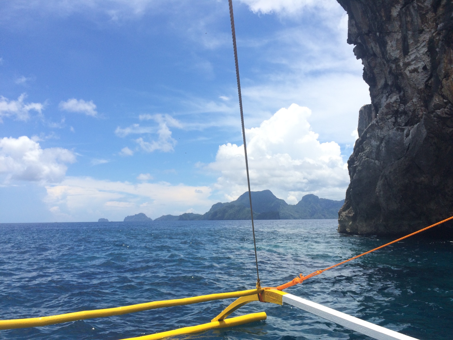 WE move on from this spot and head towards another dive spot.