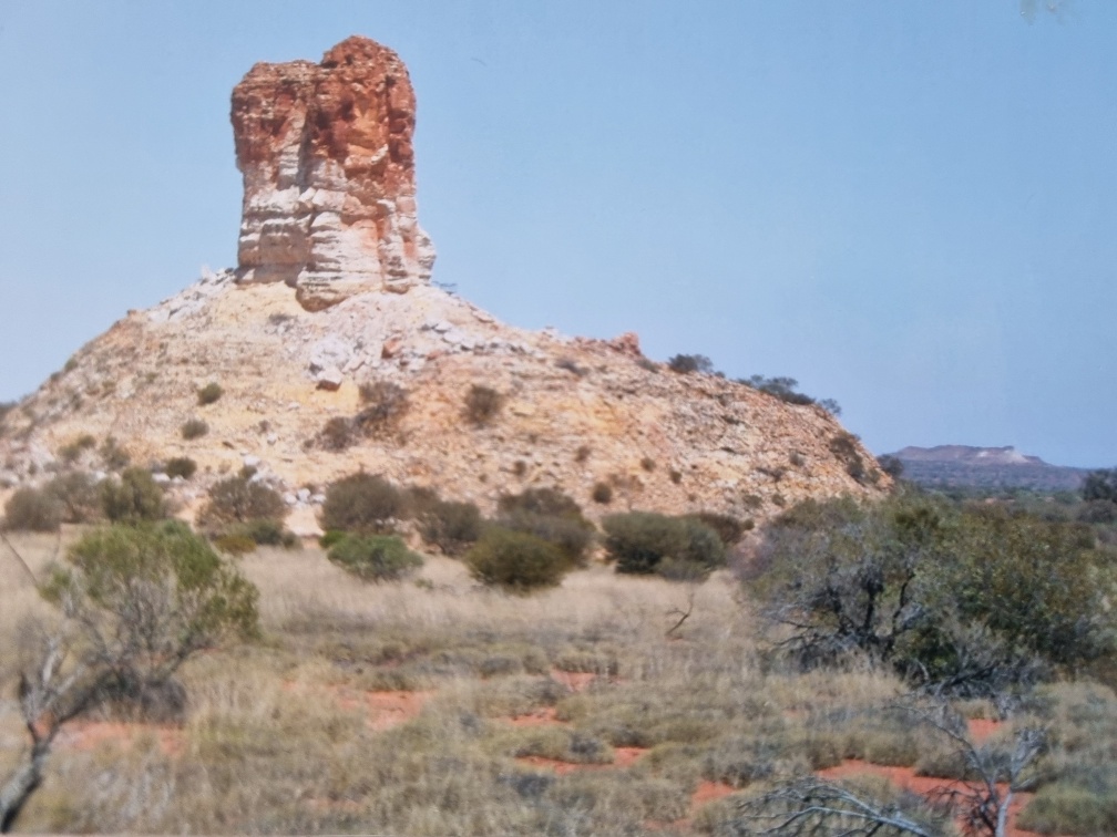 For a few of these photos, I used Google Lens to help me identify what they were. This was one of them! Apparently, this is called Chambers Pillar. On Google Maps, it looks like it’s SOUTH of Alice Springs, so a loooong drive from the West Macs. But still giving off all the awesome, desert vibes.
