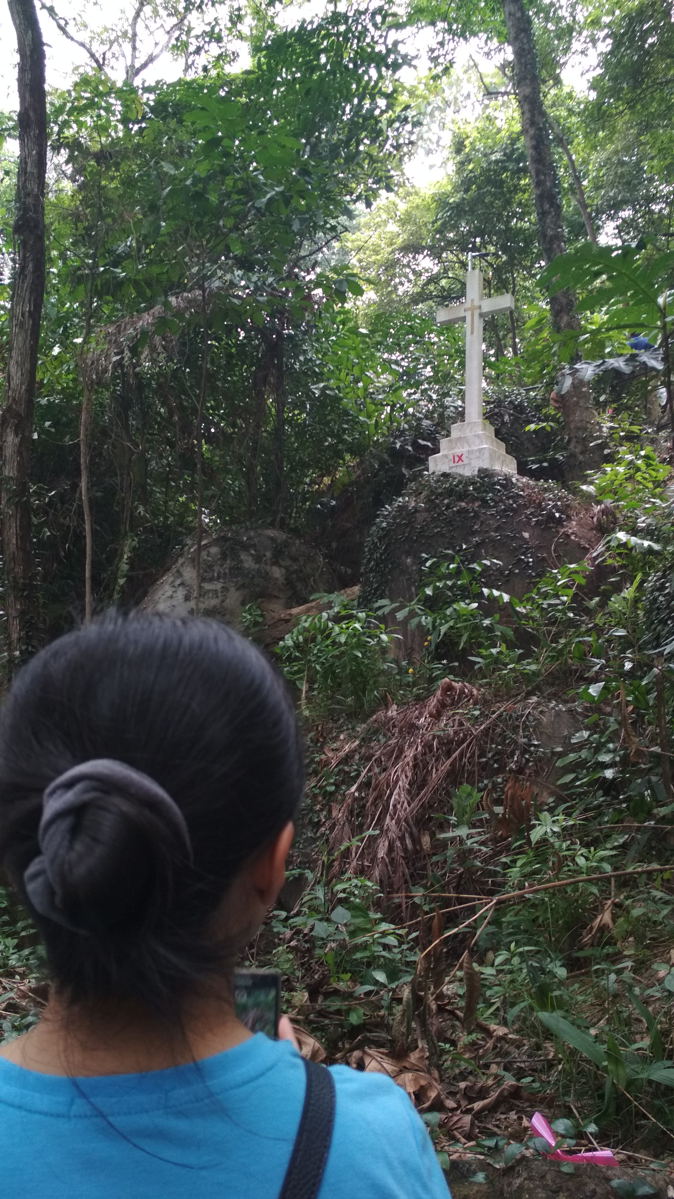 There's 14 of these crucifix on all prayer stations