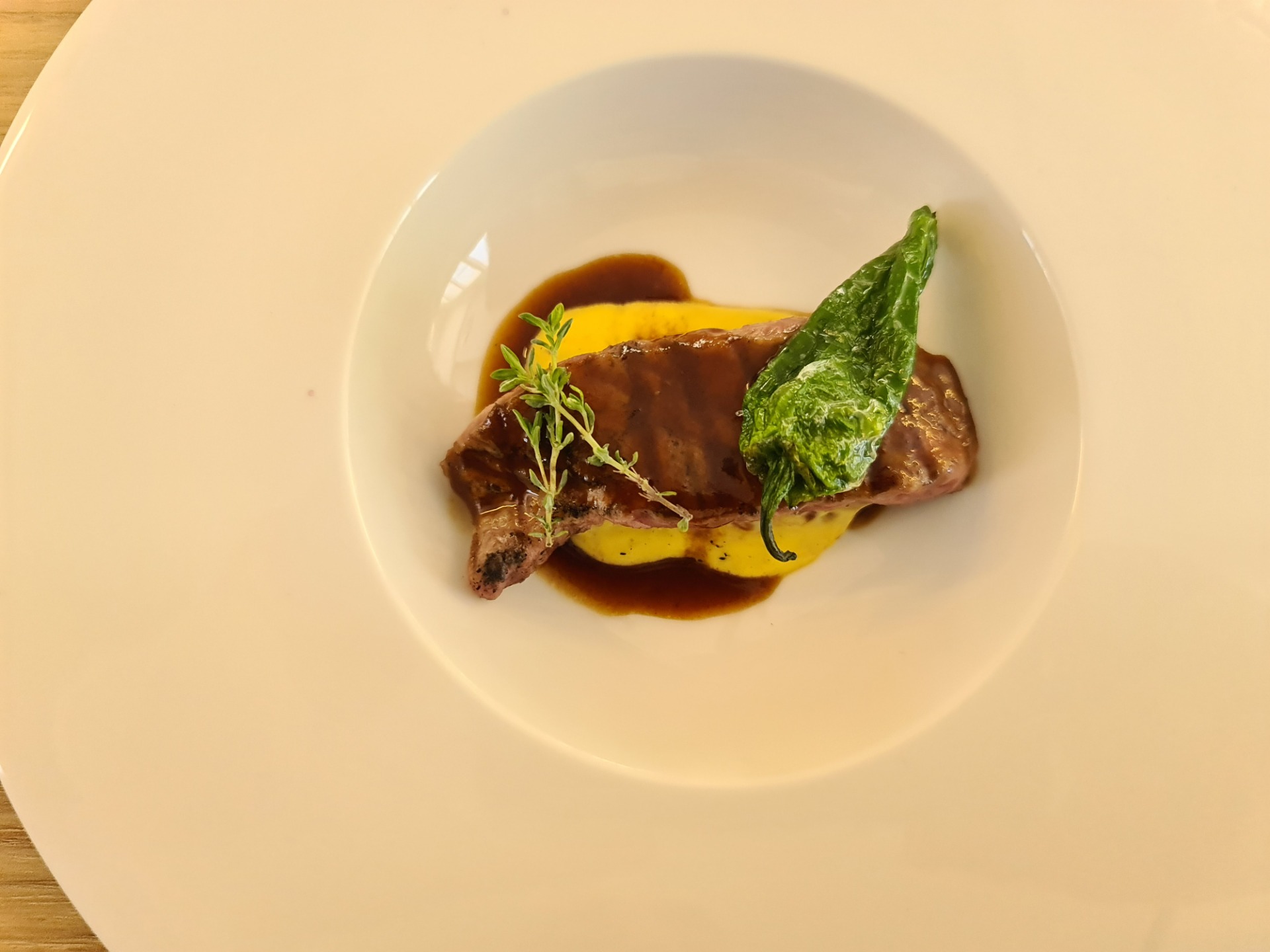 Iberian pork ”presa” (shoulder blade cut) on a sweet ”Madrid style stew” meatball - Fourth starter (1).