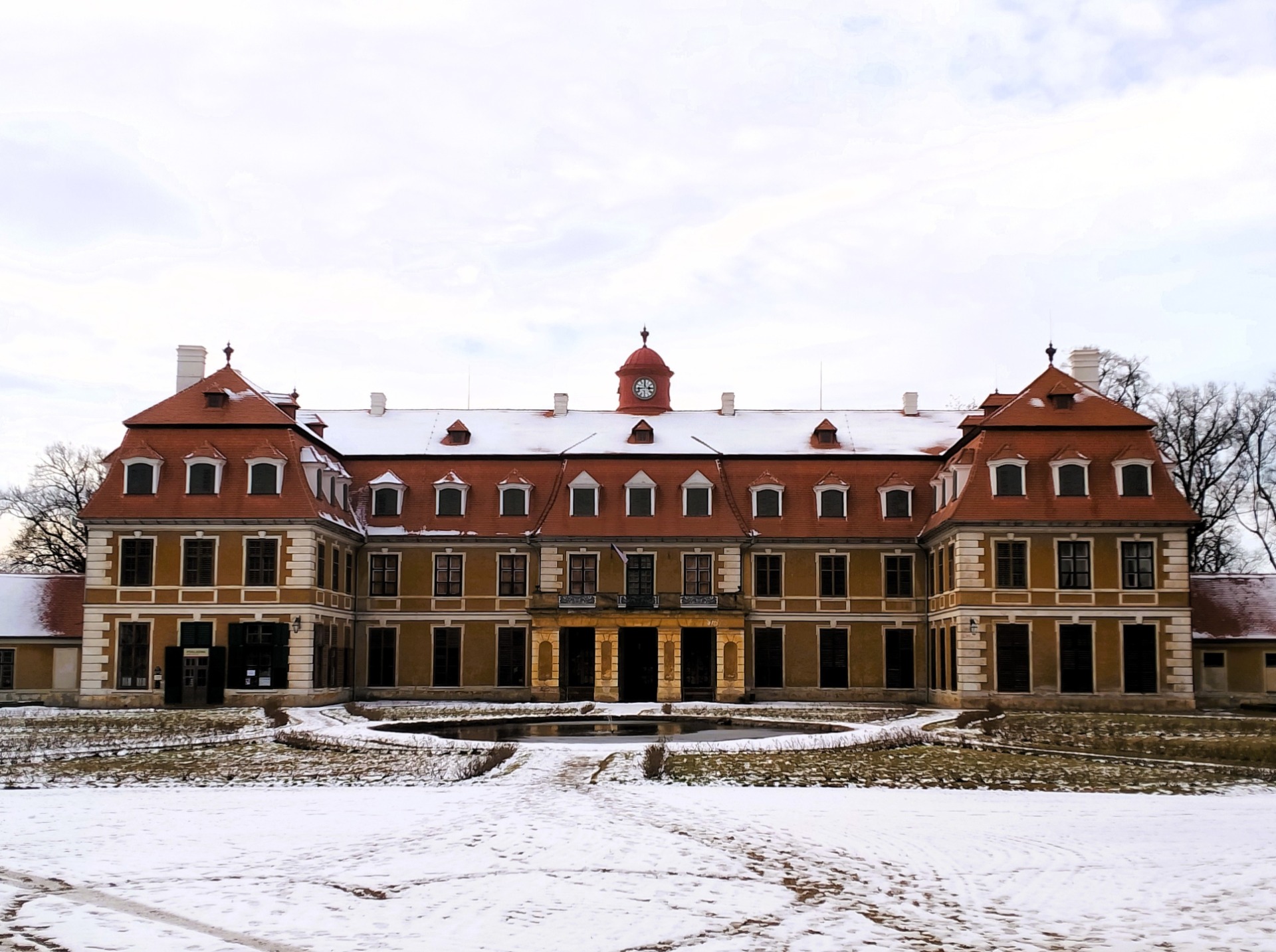Zimní výlet za kaméliemi; A Trip to a Beautiful Camellia Exhibition