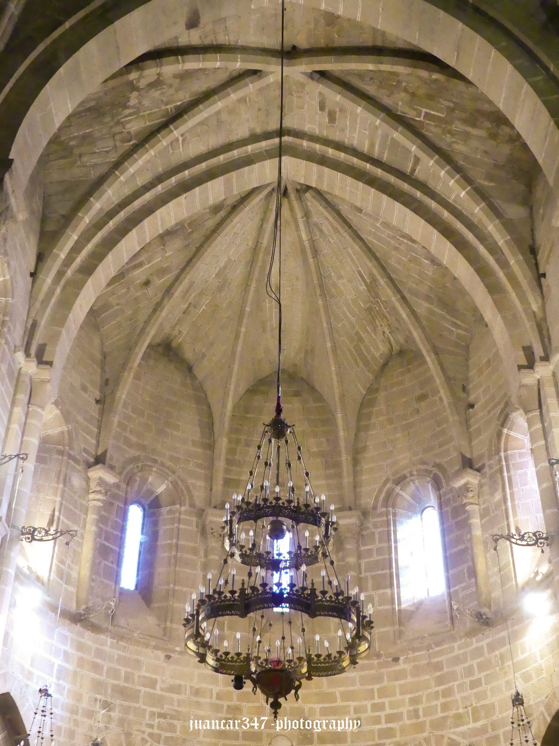 Veruela and the Echo of Mystery