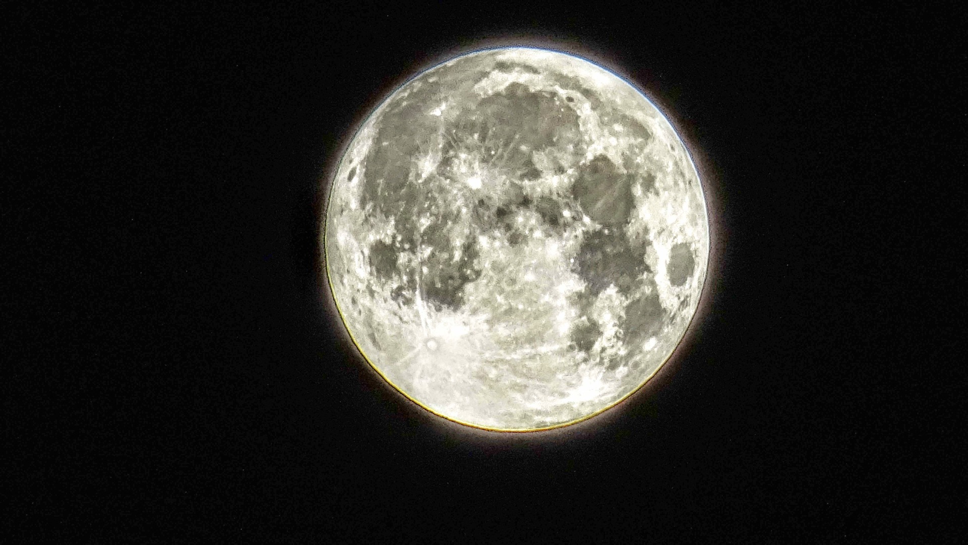 The moon over greece