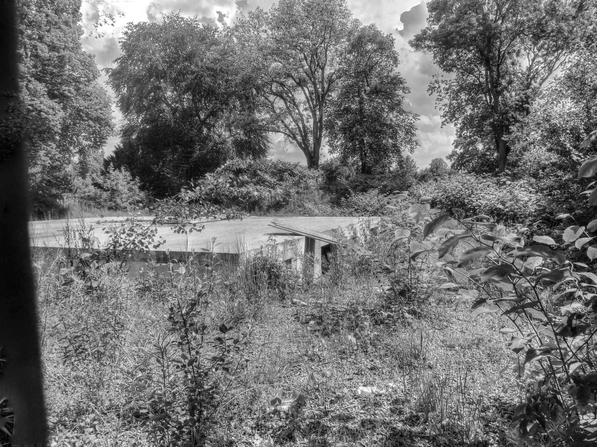 Concrete buildings at the former grave site