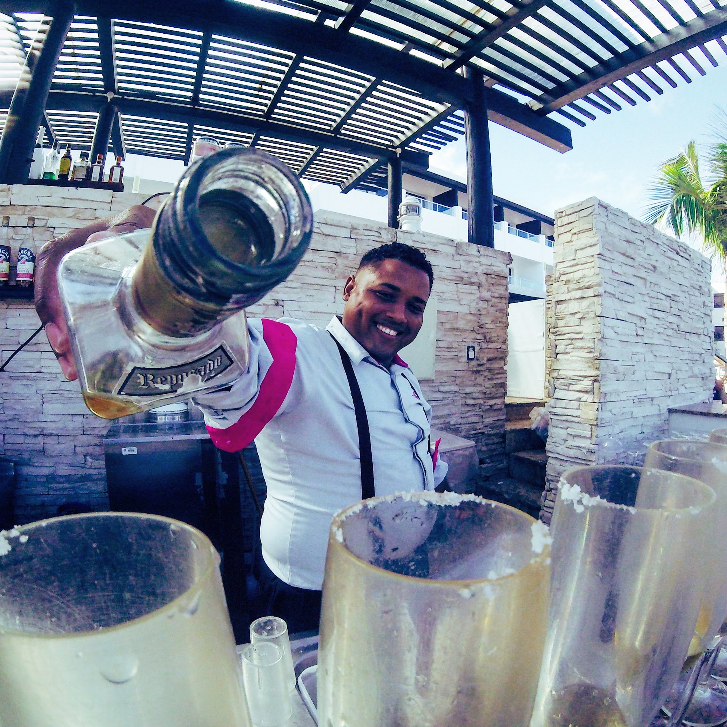 So many drinks, so little time.