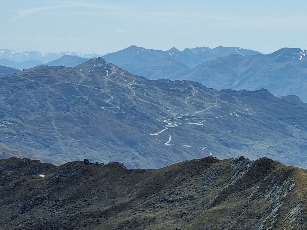 I could zoom in on Mount Cardrona is 1,936 metres high from our position on the top of Ben Lowond, mountain bikes in summer, skiing and boarding in winter.