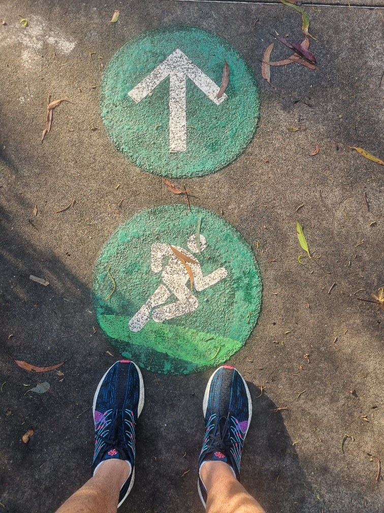 The pathway is super well signed and marked. parkrun run has a no permanent markers policy but that does not stop some local council area marking there own marker for the public to use.