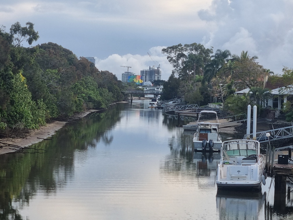 They seemed to have turned the Nerang river into many canals which the parkrun course ran along at the start. I bet all these properties are worth a small fortune.