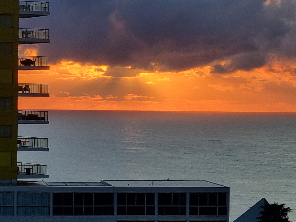 It looks like a nice sunset to finish the post but it is actually a sunrise.