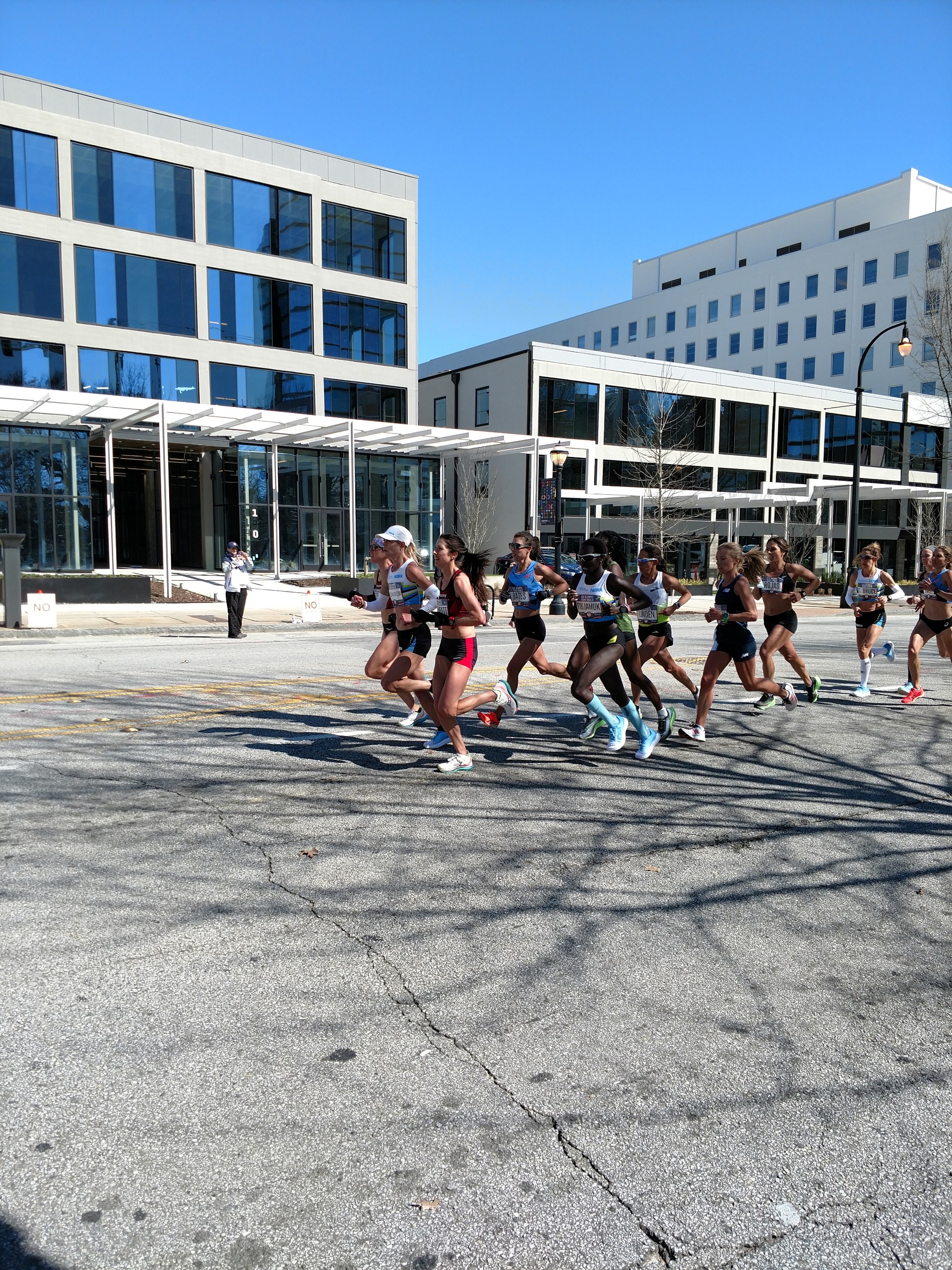 Final pass of the ladies.