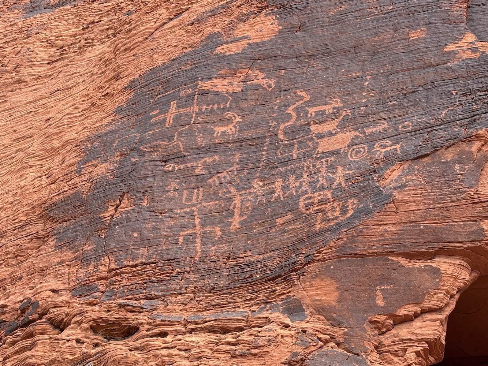 Petroglyphs Canyon Trail - Valley of Fire State Park, Nevada